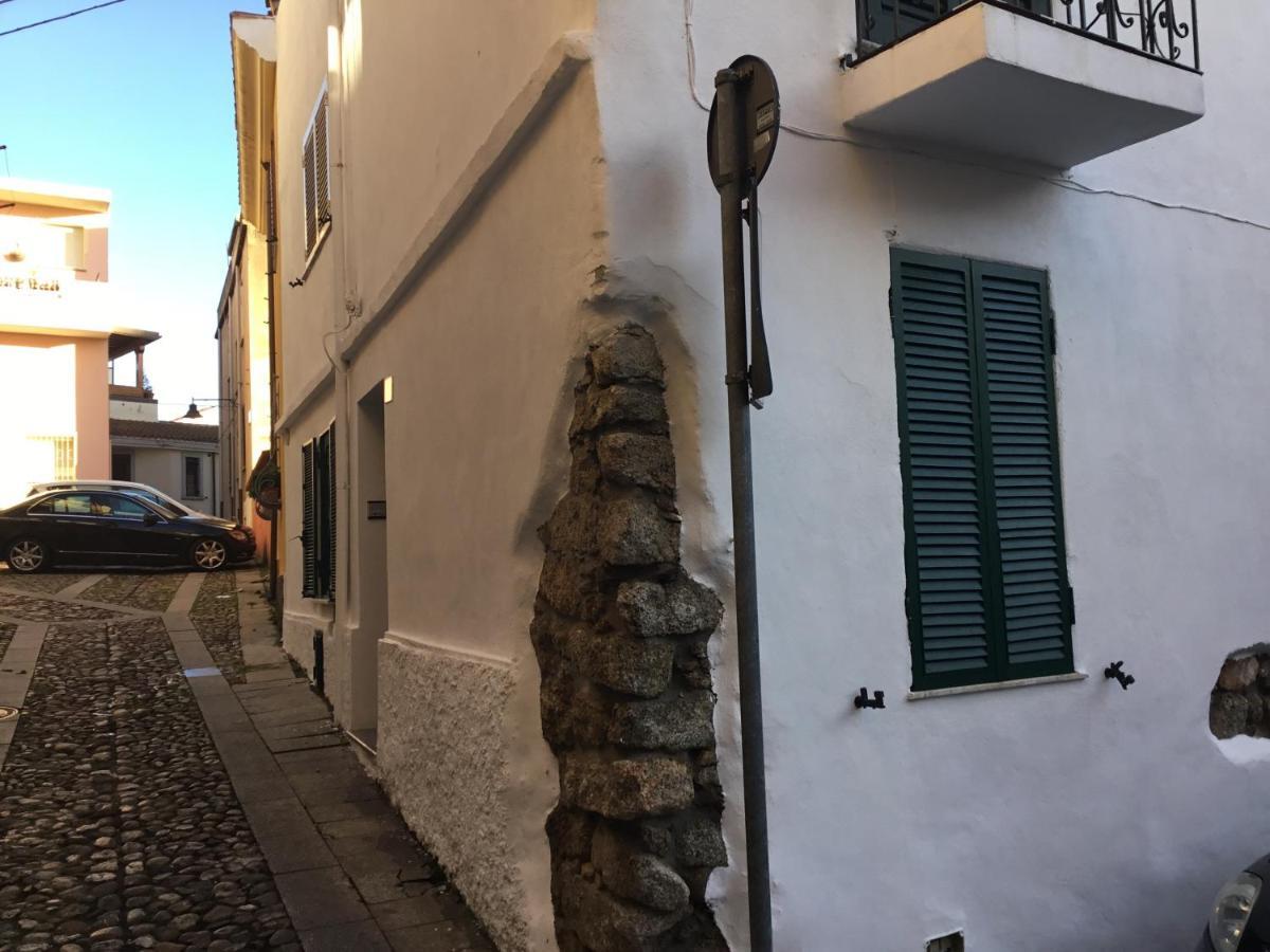 Вилла La Casa Di Marco Нуоро Экстерьер фото